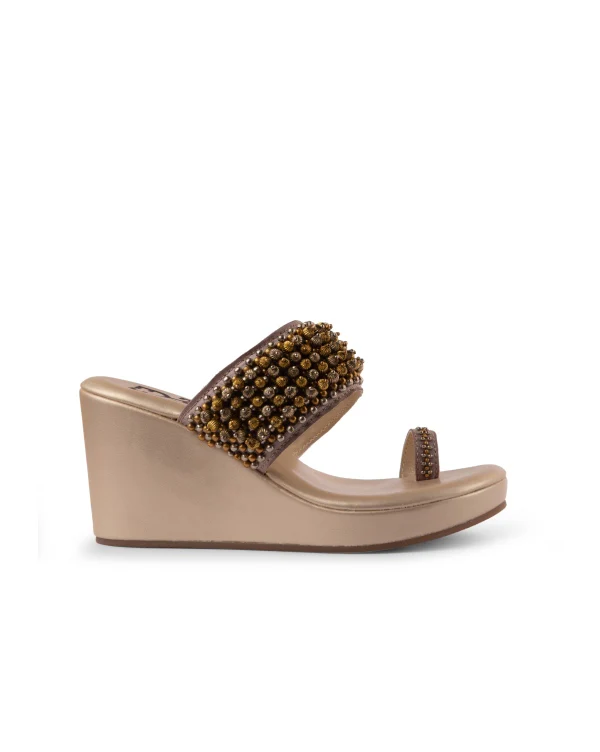 Bead-dazzled : Kolha Wedge - Kareena Kapoor Khan x Fizzy Goblet - Limited Edition - Image 4
