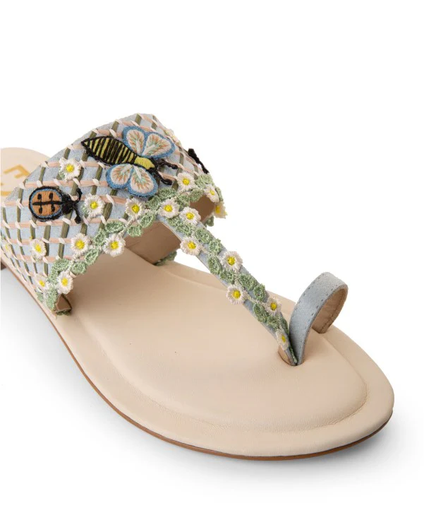 Bee's Knees : Kolhas - Image 3