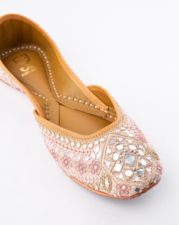 Bling Empire : Juttis - Image 3
