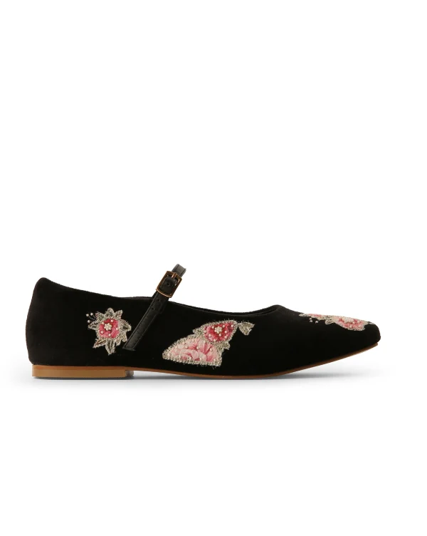 Bond Girl : Ballet - Payal Singhal x Fizzy Goblet - Limited Edition - Image 4