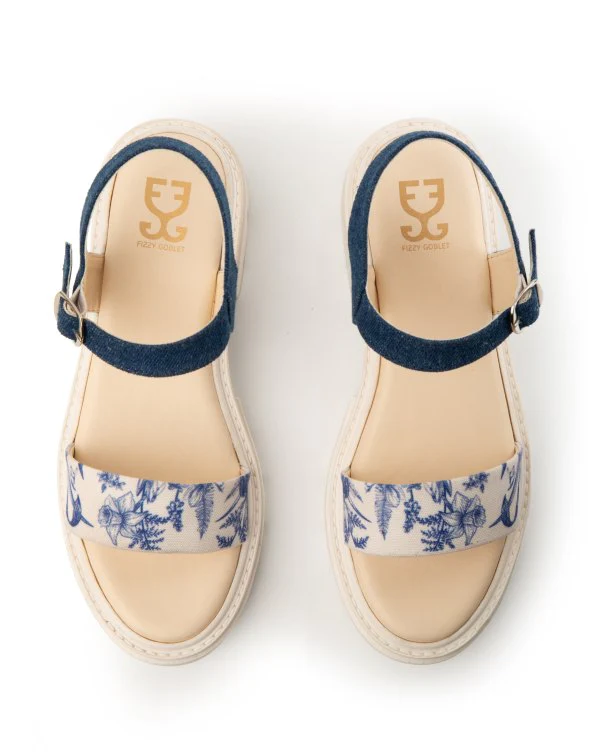 Caribbean Dreams : Splash Sandals - Image 2
