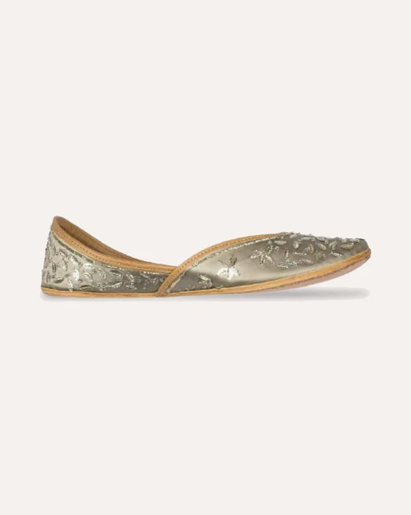 Champagne Super Nova : Juttis - Image 4