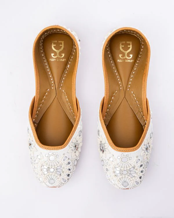 Cold Play : Juttis - Image 2