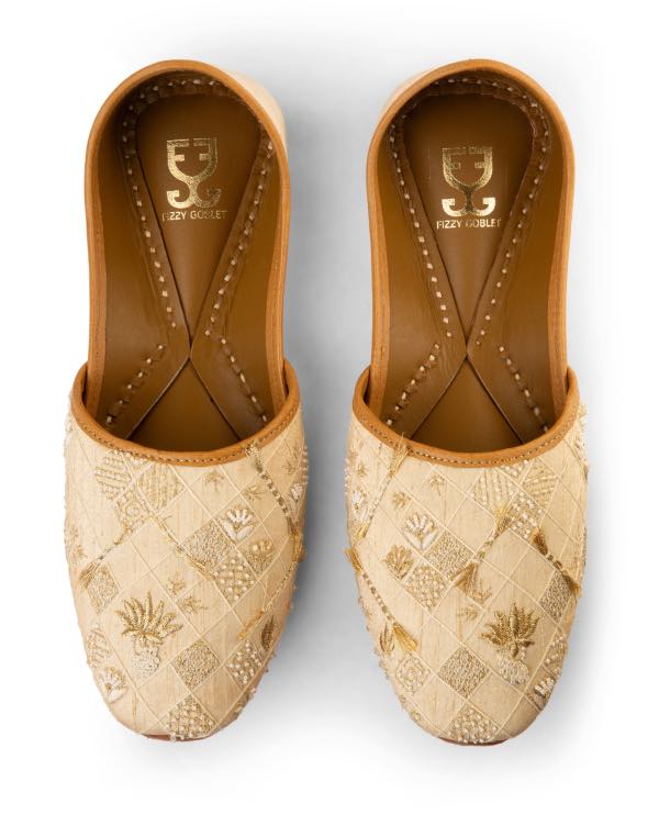 Dreamer Ivory Embellished : Juttis For Men - Image 2