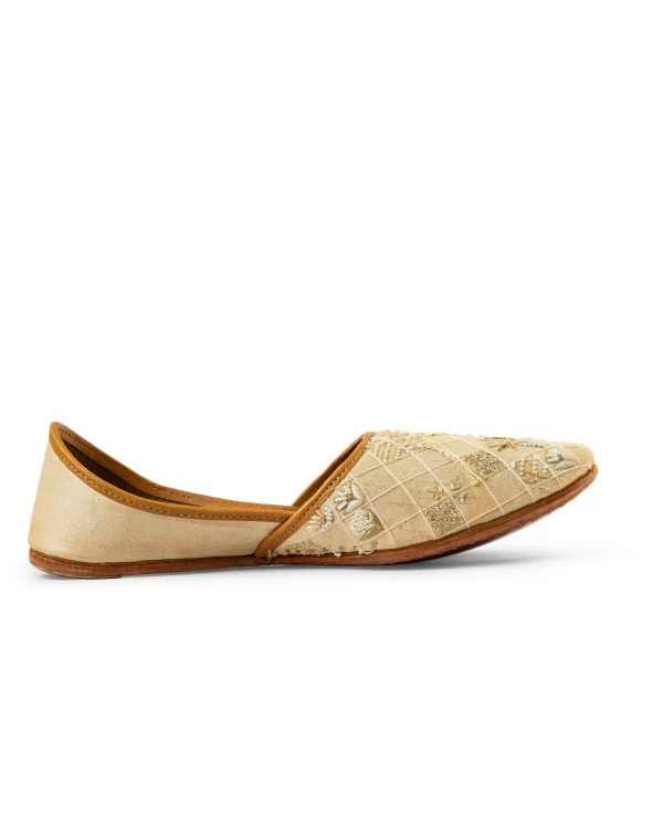 Dreamer Ivory Embellished : Juttis For Men - Image 4