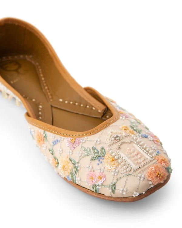 Floral Shower : Juttis - Image 3