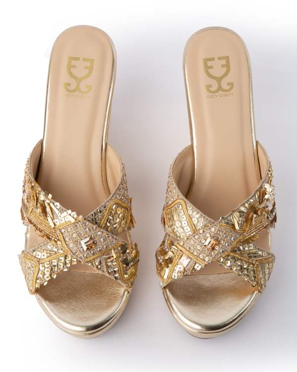 Gold Fashioned : Criss Cross Wedge - Image 2