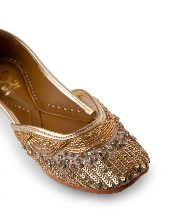 Gold Soul : Juttis - Kareena Kapoor Khan x Fizzy Goblet - Limited Edition - Image 3