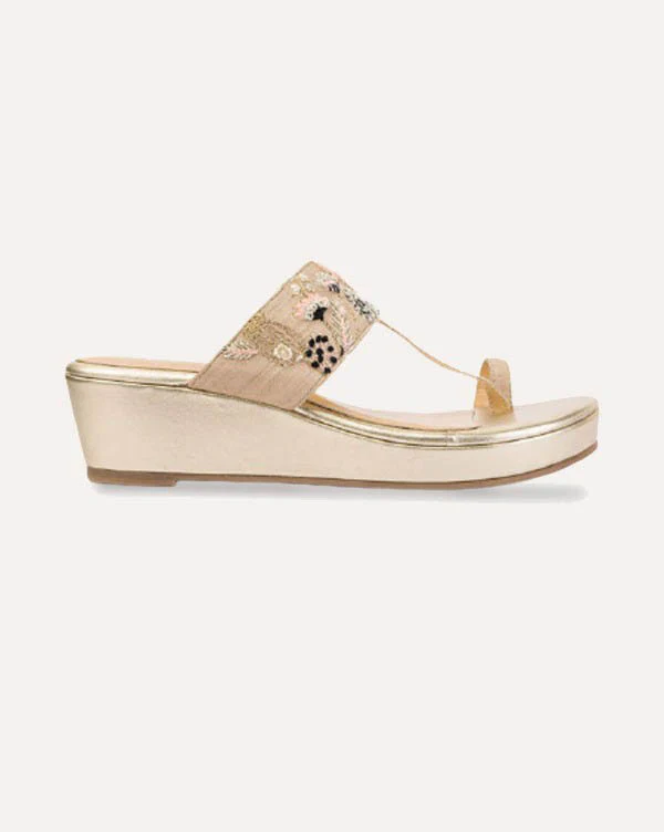 Grande : Kolha Wedge - Payal Singhal X Fizzy Goblet - Image 4