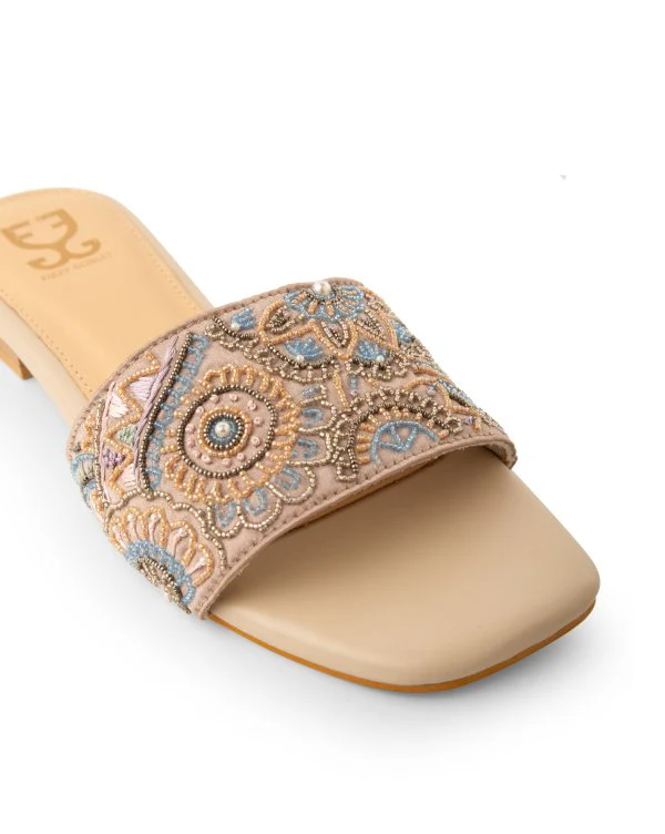 Just Bead It : Sandals - Image 3