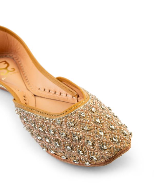 Light House : Juttis - Image 3