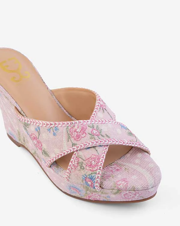 Lola : Criss Cross Wedges - Image 3