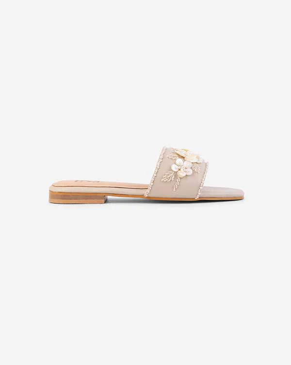 Mona : Sandals - Image 4