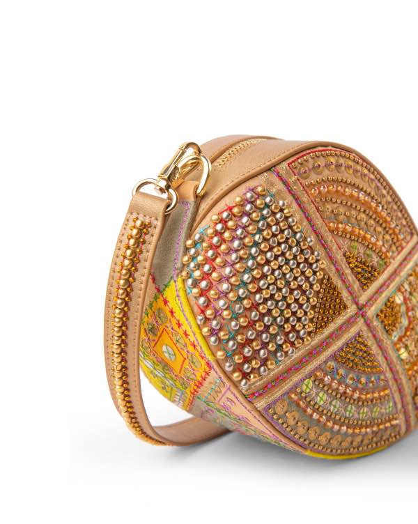 NEO Shoulder Bag With Oxidised Bead Work - Image 5