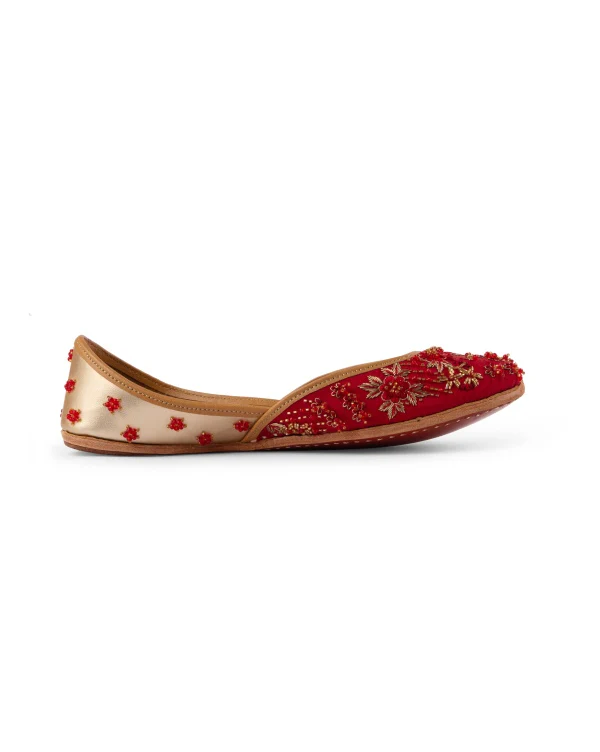 Scarlet Starlet : Juttis - Kareena Kapoor Khan x Fizzy Goblet - Limited Edition - Image 4