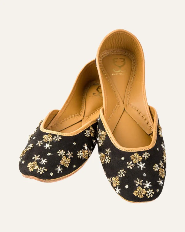 Shadow Play : Juttis - Image 3