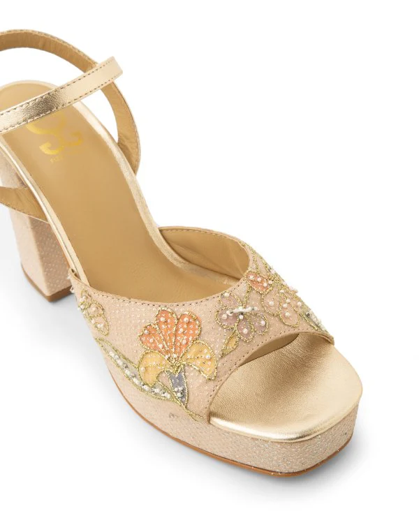 Sheen Queen : Platform Heels - Image 3