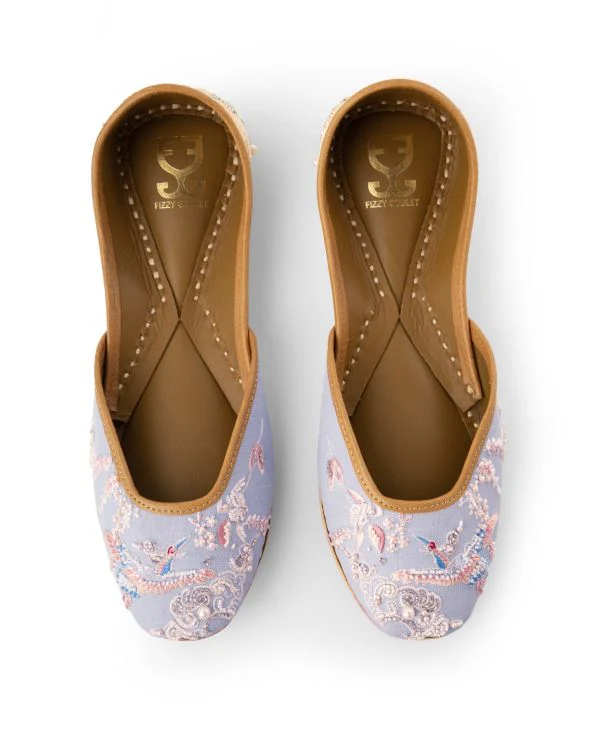 Something Blue : Juttis - Image 2