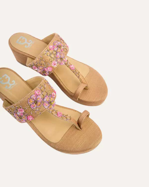 The Tall : Kolha Wedge - Image 3